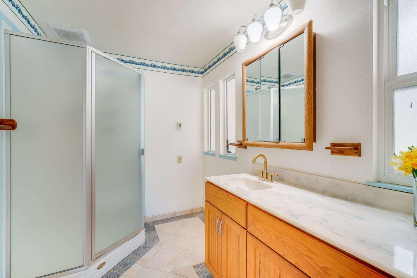 Detail Gallery Image 9 of 44 For 6179 San Gabriel Pl, Rohnert Park,  CA 94928 - 3 Beds | 2 Baths