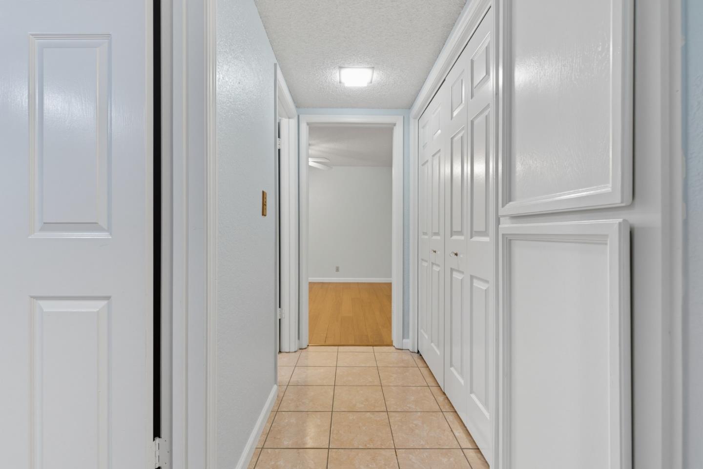 Detail Gallery Image 19 of 39 For 22103 Vista Del Plaza Ln #15,  Hayward,  CA 94541 - 2 Beds | 2 Baths