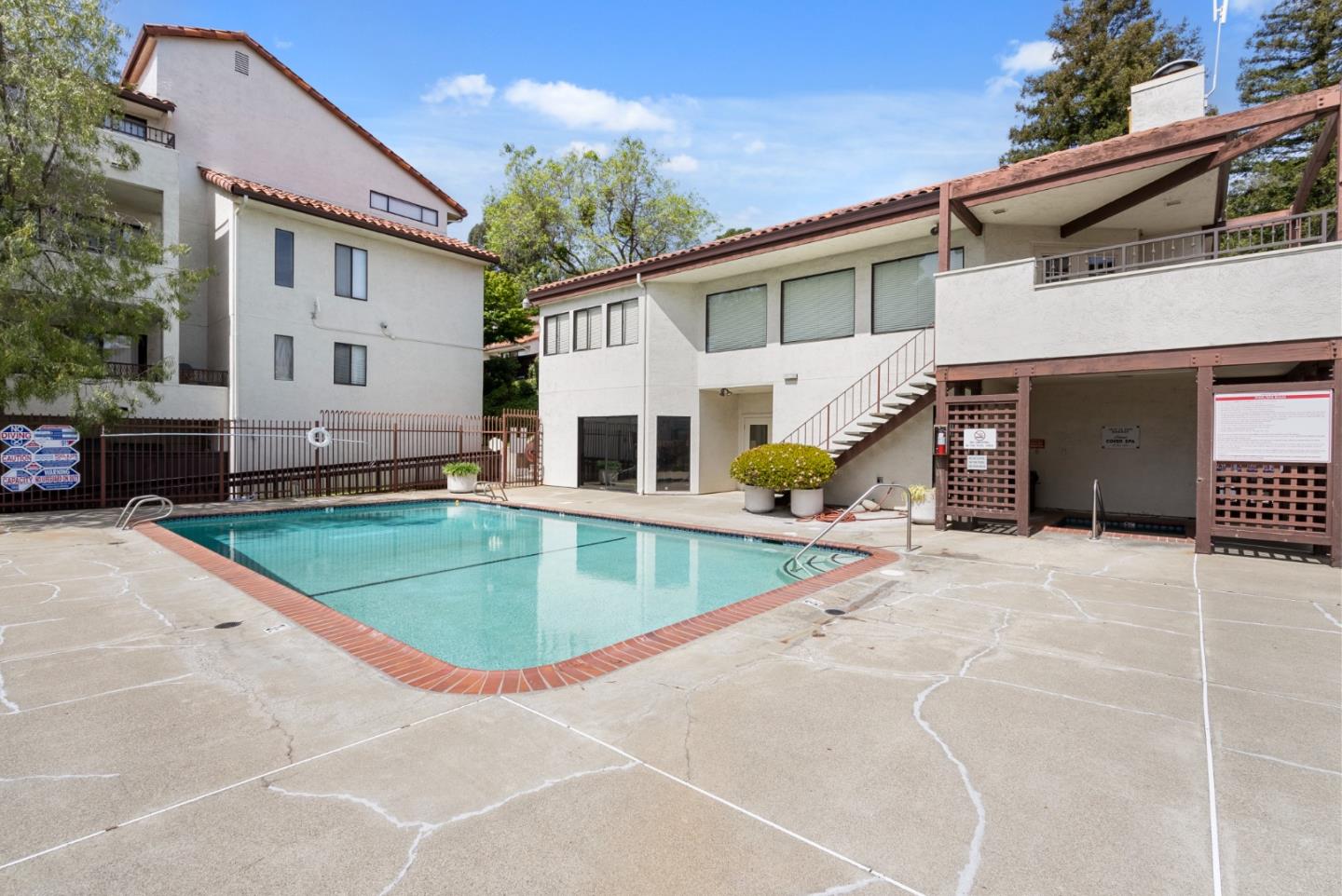 Detail Gallery Image 27 of 39 For 22103 Vista Del Plaza Ln #15,  Hayward,  CA 94541 - 2 Beds | 2 Baths