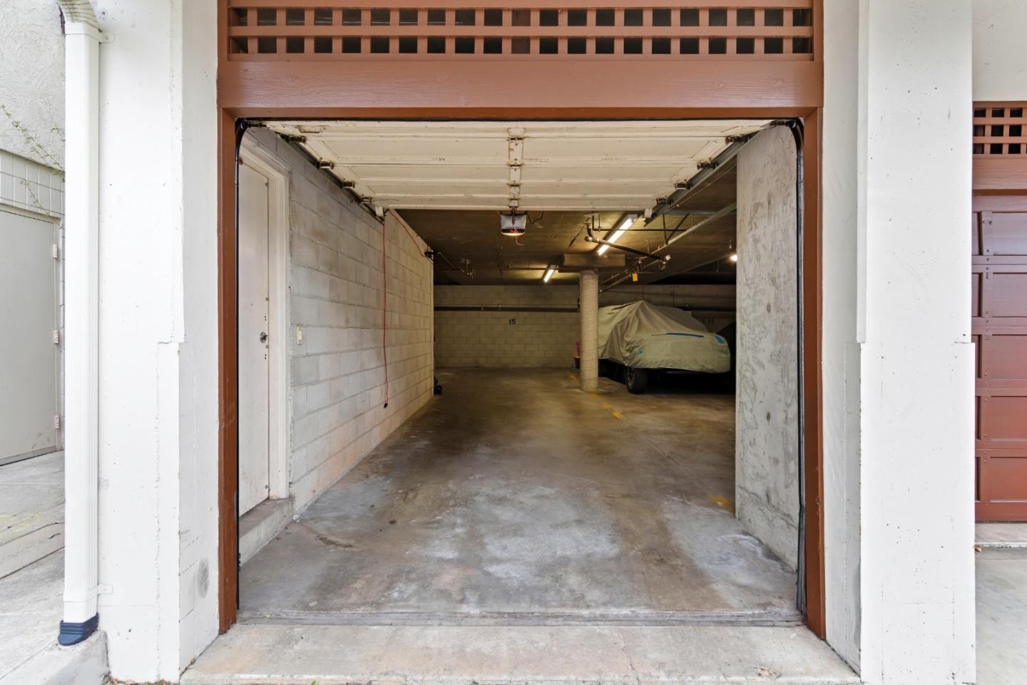 Detail Gallery Image 34 of 39 For 22103 Vista Del Plaza Ln #15,  Hayward,  CA 94541 - 2 Beds | 2 Baths