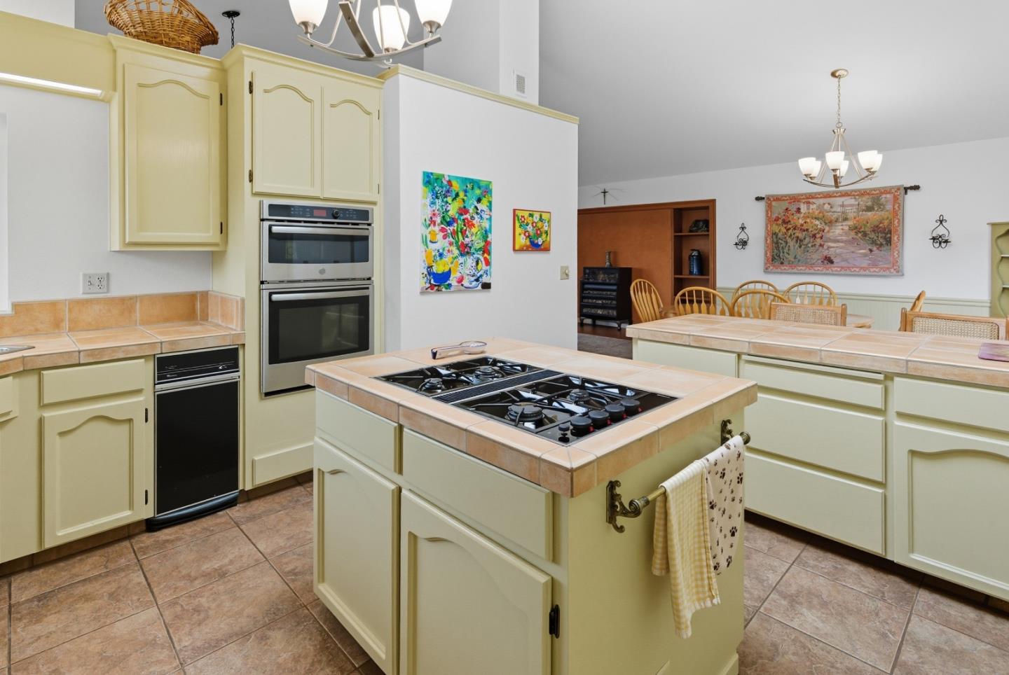 Detail Gallery Image 19 of 42 For 7547 Arden Way, Aptos,  CA 95003 - 3 Beds | 2 Baths