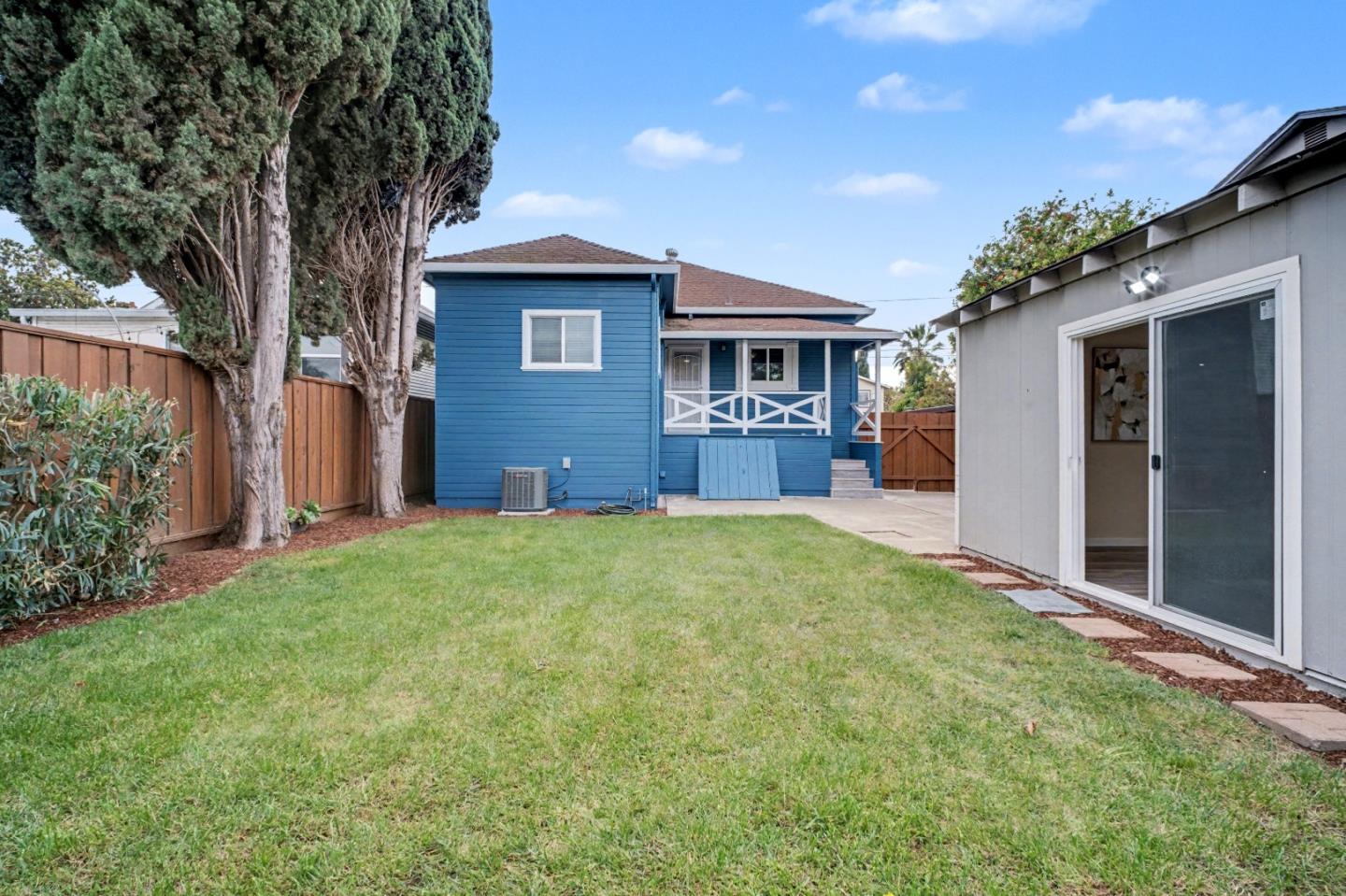 Detail Gallery Image 33 of 39 For 670 N 14th St, San Jose,  CA 95112 - 2 Beds | 2 Baths