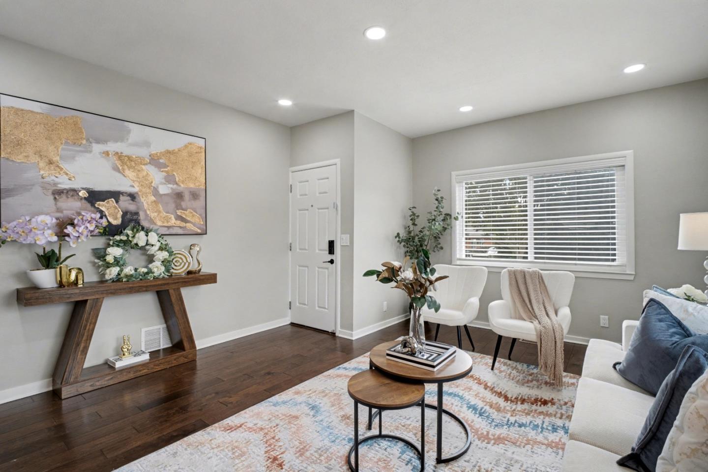 Detail Gallery Image 4 of 39 For 670 N 14th St, San Jose,  CA 95112 - 2 Beds | 2 Baths