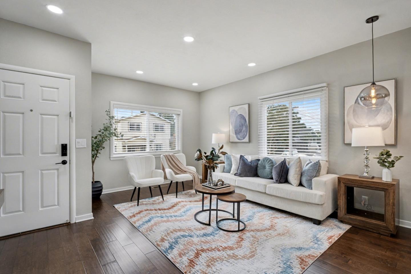 Detail Gallery Image 5 of 39 For 670 N 14th St, San Jose,  CA 95112 - 2 Beds | 2 Baths