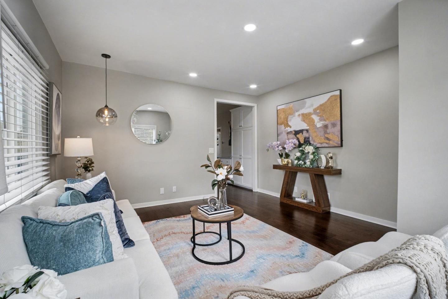 Detail Gallery Image 7 of 39 For 670 N 14th St, San Jose,  CA 95112 - 2 Beds | 2 Baths