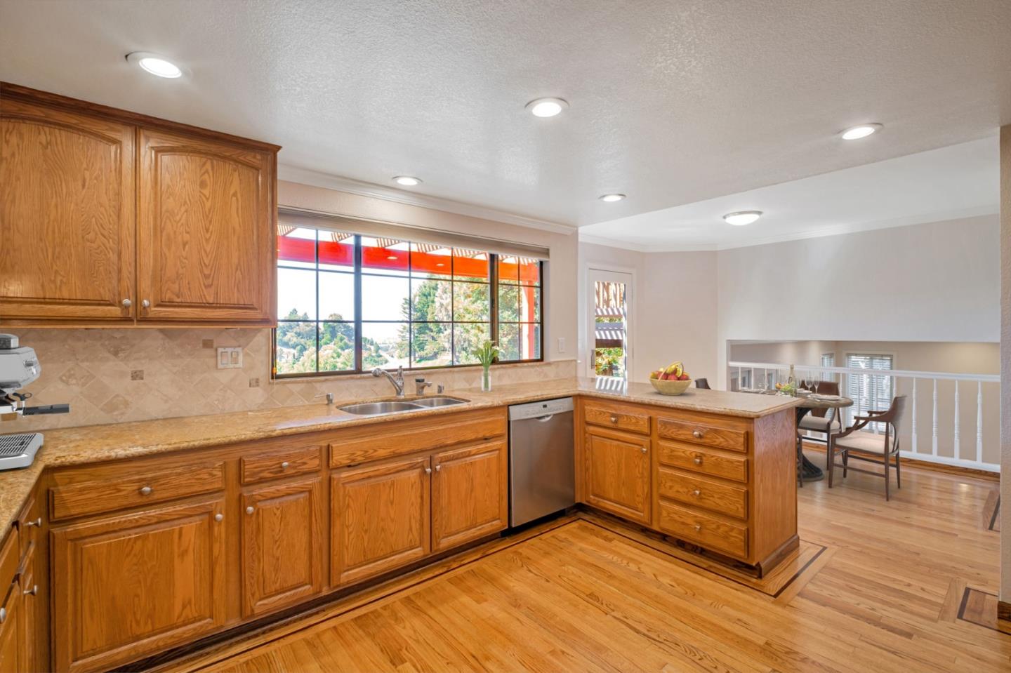 Detail Gallery Image 12 of 72 For 2164 Ocaso Camino, Fremont,  CA 94539 - 4 Beds | 3 Baths