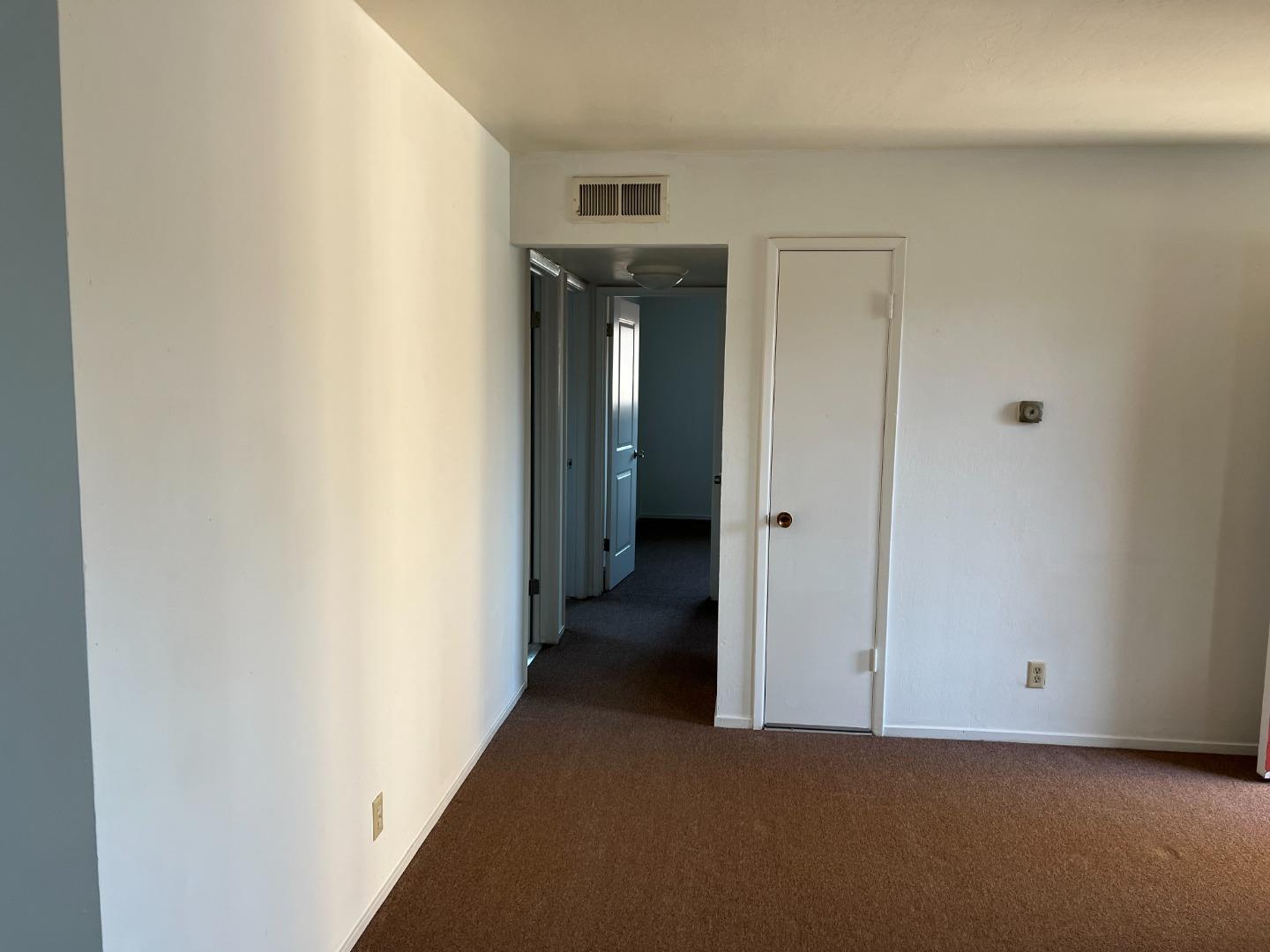 Detail Gallery Image 14 of 32 For 431 E Saint John St, San Jose,  CA 95112 - – Beds | – Baths