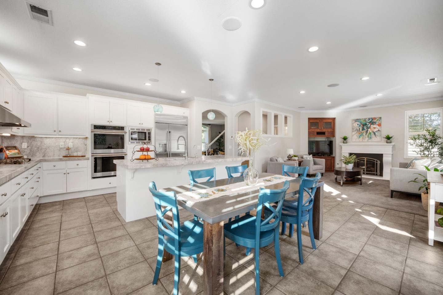 Detail Gallery Image 11 of 41 For 16895 Cabernet Ct, Morgan Hill,  CA 95037 - 4 Beds | 3/1 Baths