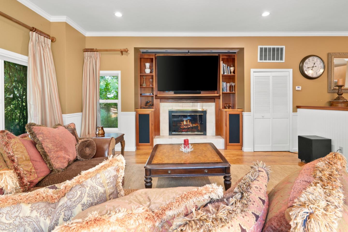 Detail Gallery Image 19 of 64 For 210 Moore Creek Rd, Santa Cruz,  CA 95060 - 4 Beds | 3 Baths