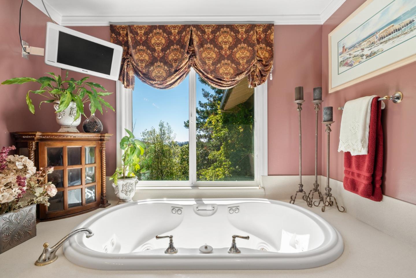 Detail Gallery Image 37 of 64 For 210 Moore Creek Rd, Santa Cruz,  CA 95060 - 4 Beds | 3 Baths