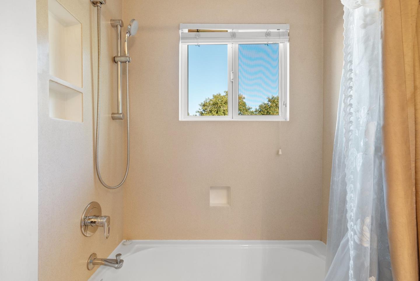 Detail Gallery Image 42 of 64 For 210 Moore Creek Rd, Santa Cruz,  CA 95060 - 4 Beds | 3 Baths