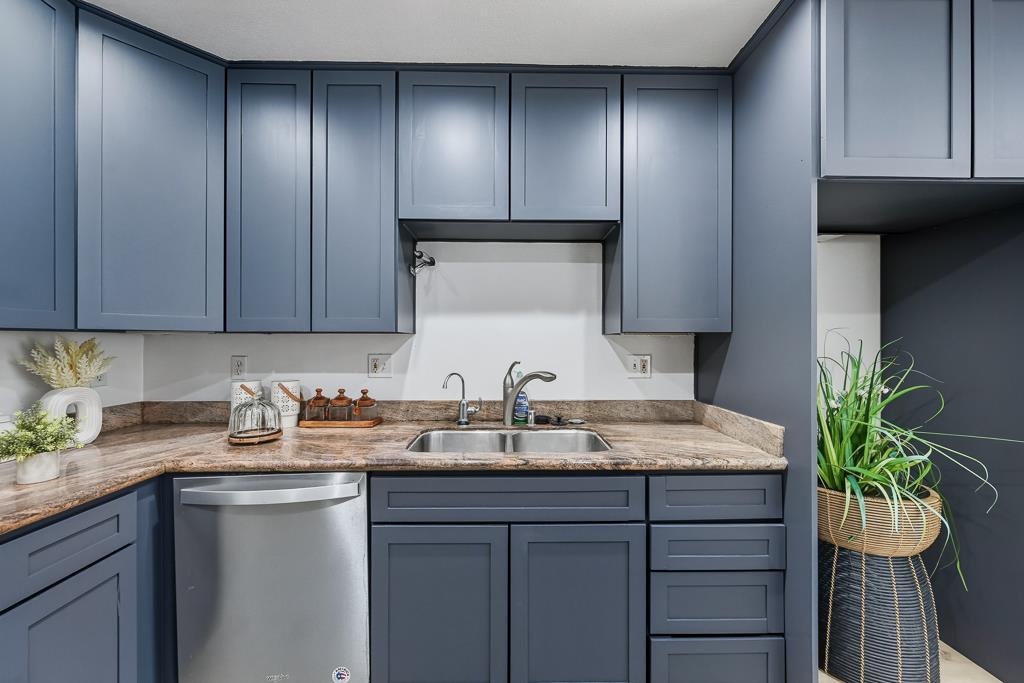 Detail Gallery Image 9 of 32 For 2563 Patra Dr, El Sobrante,  CA 94803 - 3 Beds | 2 Baths