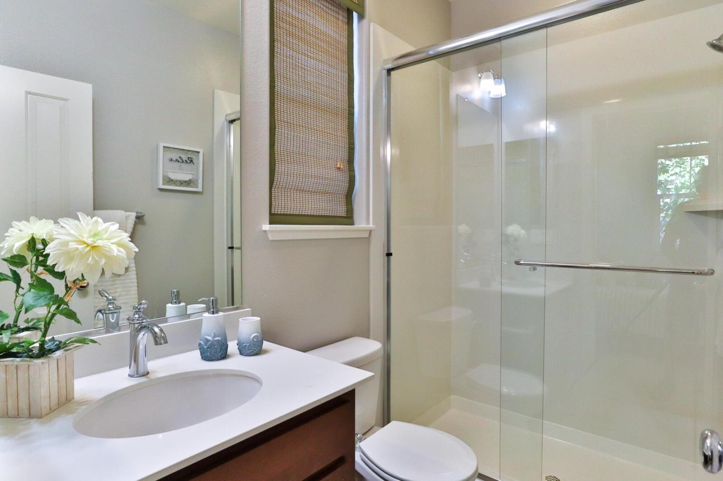 Detail Gallery Image 11 of 59 For 9938 Bobcat Ct, Gilroy,  CA 95020 - 4 Beds | 3/1 Baths