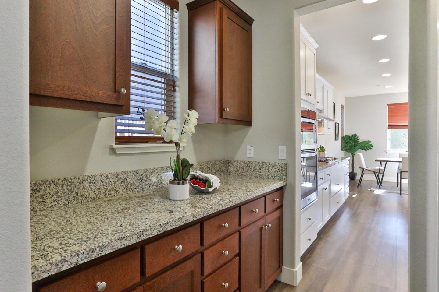 Detail Gallery Image 16 of 59 For 9938 Bobcat Ct, Gilroy,  CA 95020 - 4 Beds | 3/1 Baths