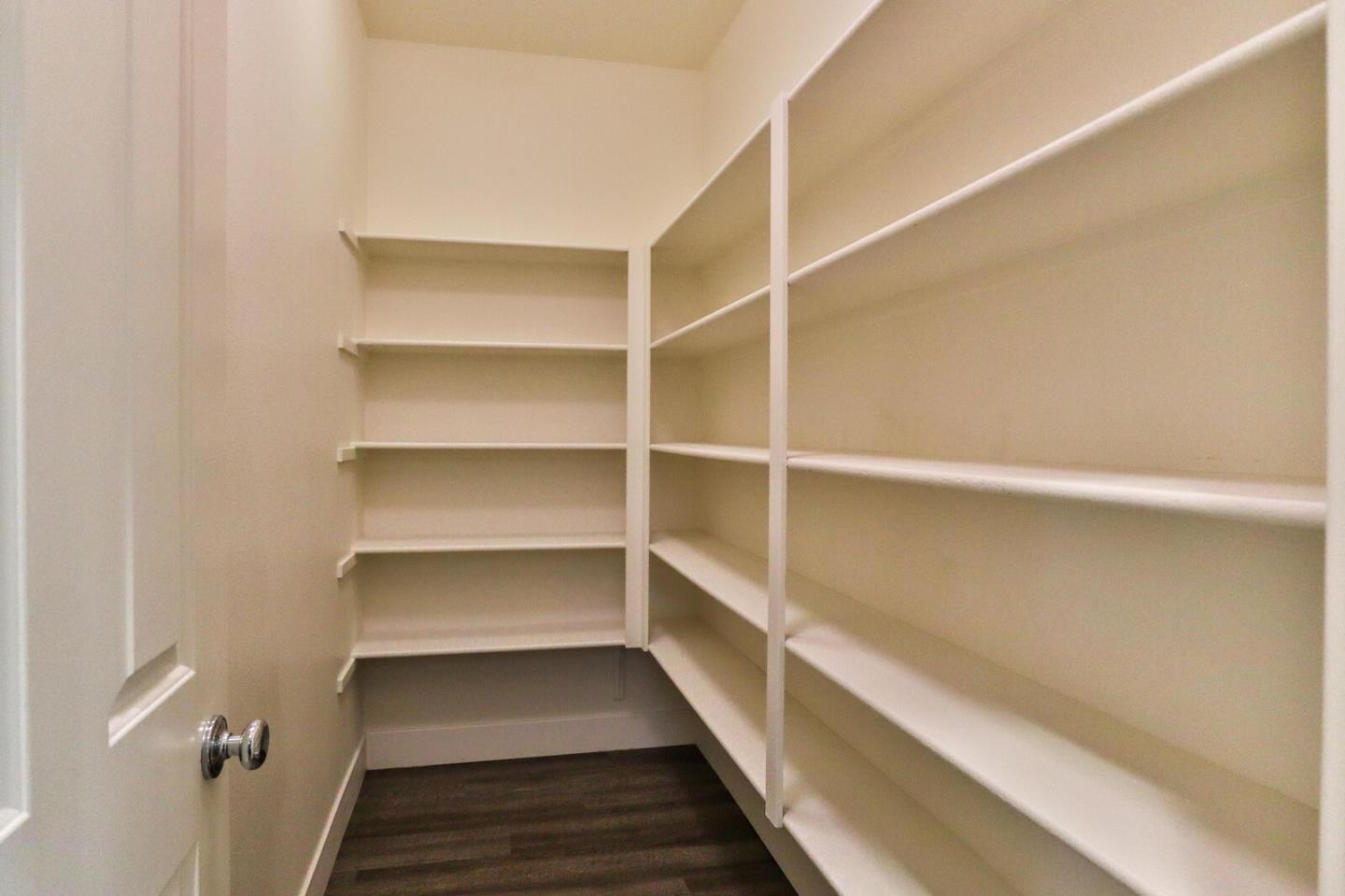 Detail Gallery Image 17 of 59 For 9938 Bobcat Ct, Gilroy,  CA 95020 - 4 Beds | 3/1 Baths