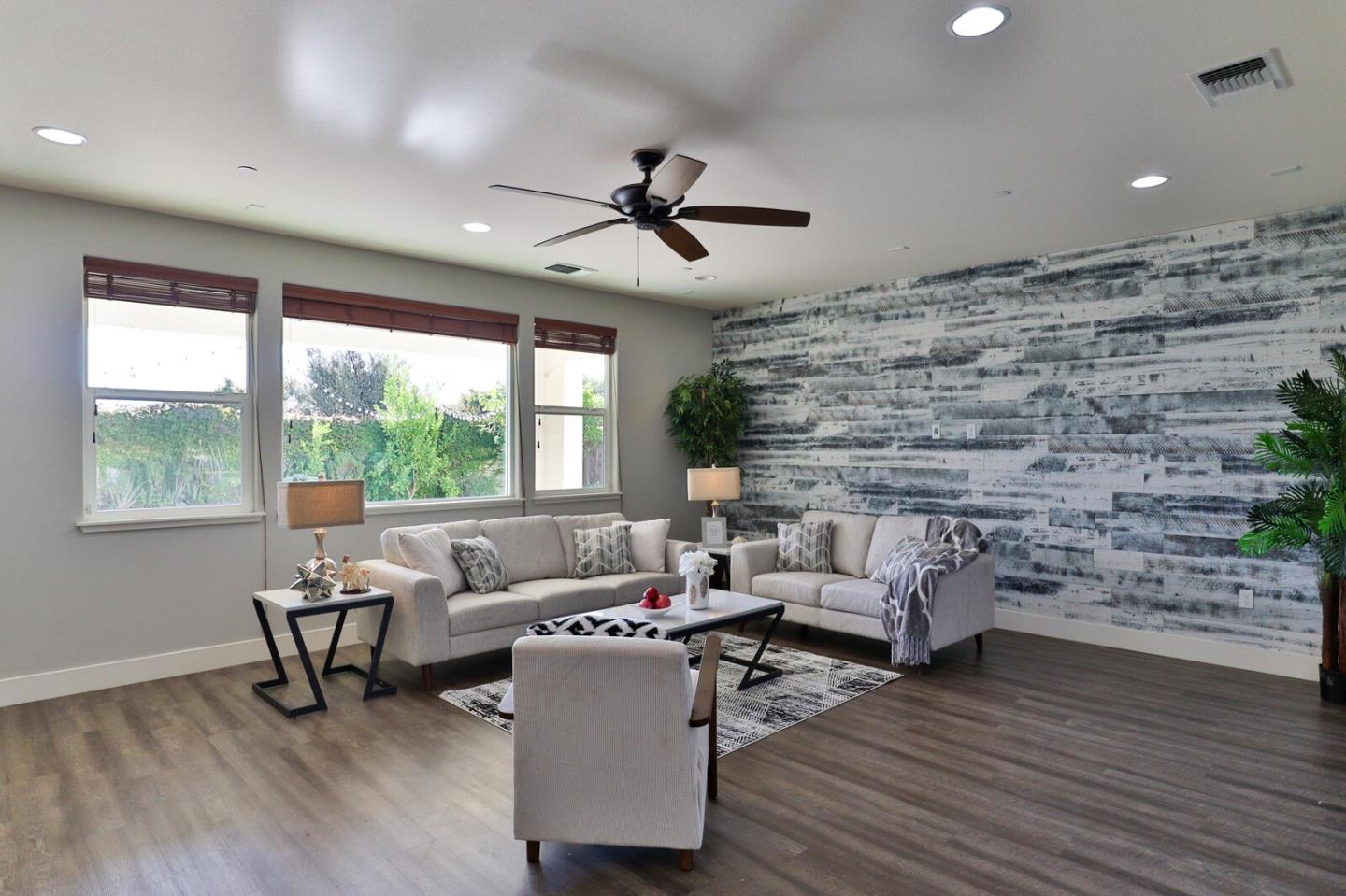 Detail Gallery Image 27 of 59 For 9938 Bobcat Ct, Gilroy,  CA 95020 - 4 Beds | 3/1 Baths