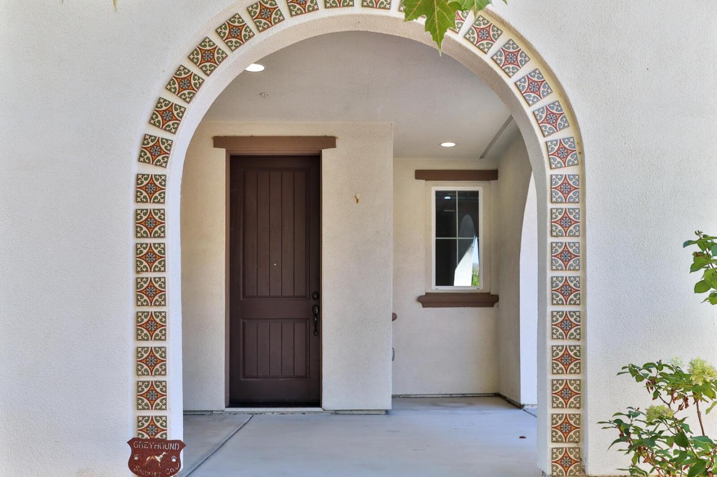 Detail Gallery Image 4 of 59 For 9938 Bobcat Ct, Gilroy,  CA 95020 - 4 Beds | 3/1 Baths