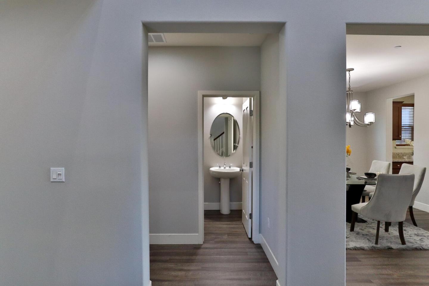 Detail Gallery Image 8 of 59 For 9938 Bobcat Ct, Gilroy,  CA 95020 - 4 Beds | 3/1 Baths