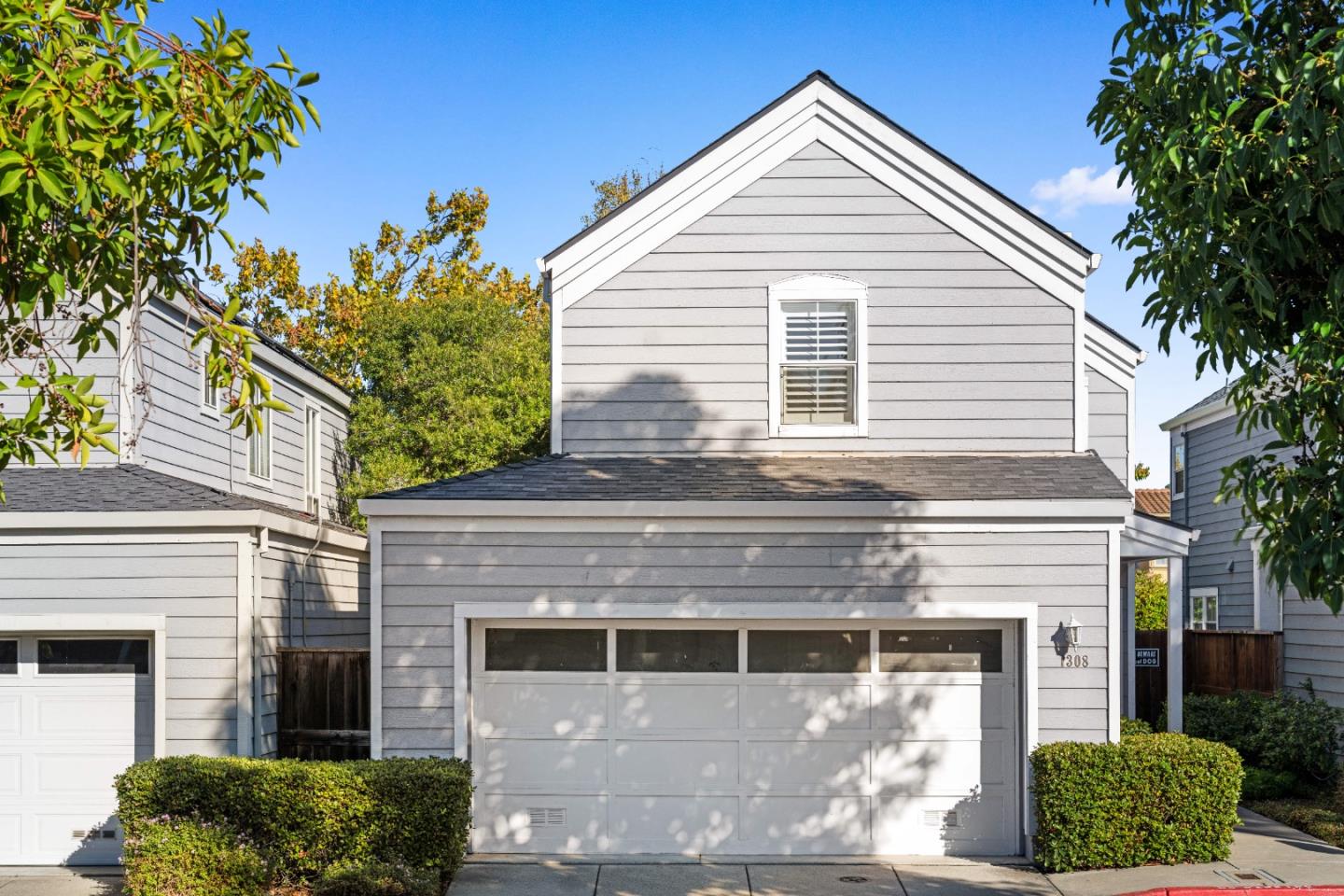 Front Image Thumbnail for ML82024131