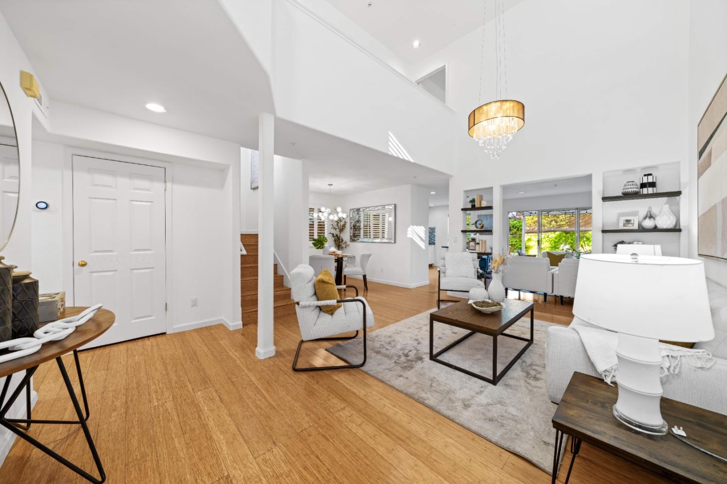 Detail Gallery Image 10 of 47 For 1308 Yarmouth Ter, Sunnyvale,  CA 94087 - 4 Beds | 2/1 Baths