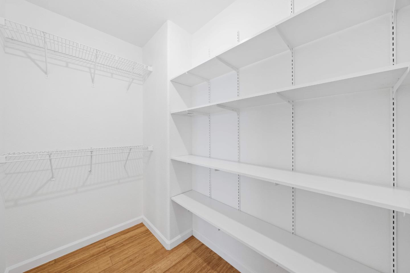 Detail Gallery Image 28 of 47 For 1308 Yarmouth Ter, Sunnyvale,  CA 94087 - 4 Beds | 2/1 Baths