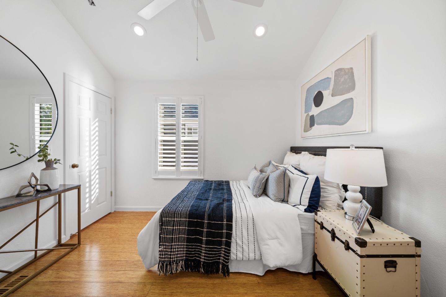 Detail Gallery Image 33 of 47 For 1308 Yarmouth Ter, Sunnyvale,  CA 94087 - 4 Beds | 2/1 Baths