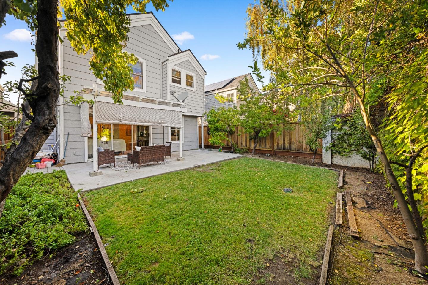 Detail Gallery Image 44 of 47 For 1308 Yarmouth Ter, Sunnyvale,  CA 94087 - 4 Beds | 2/1 Baths