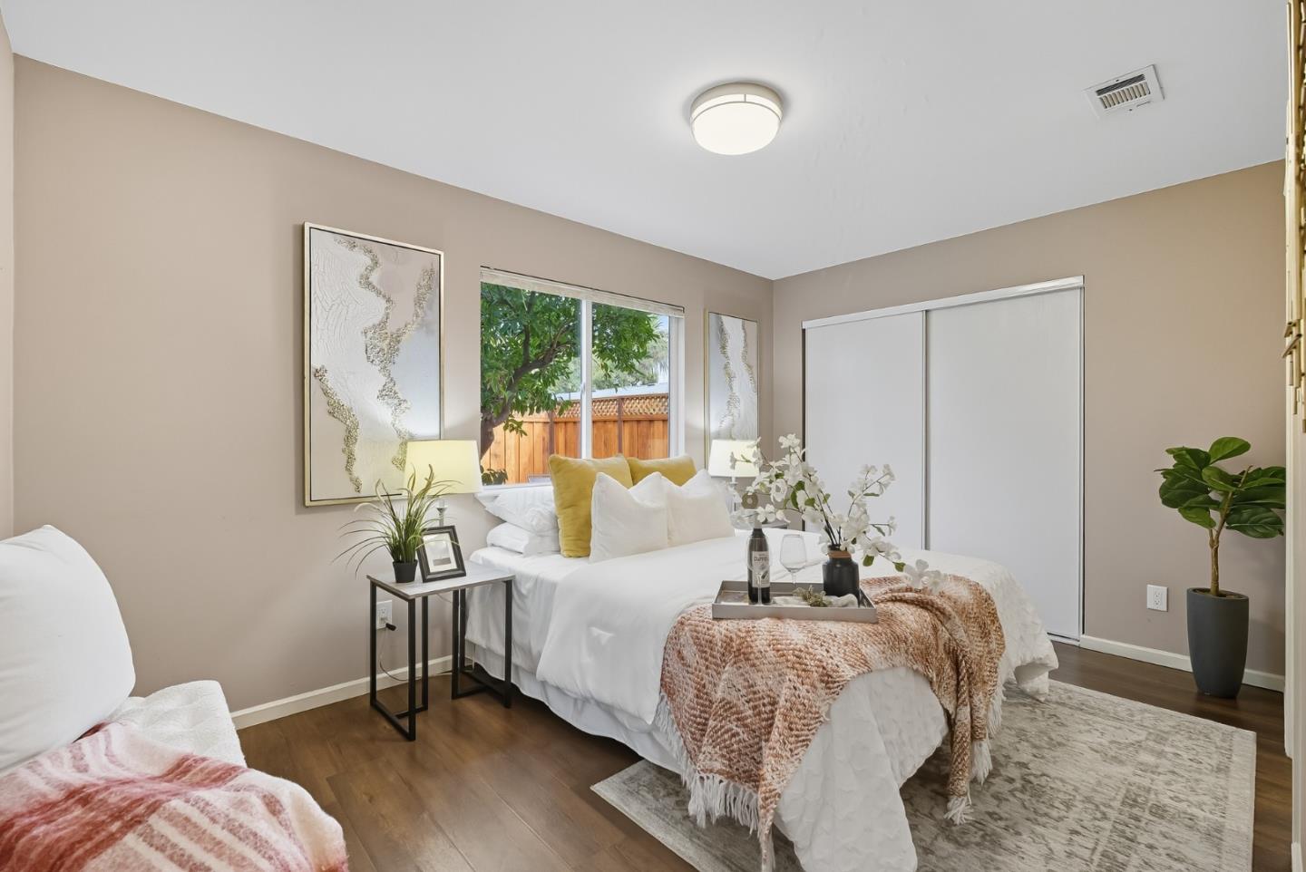 Detail Gallery Image 20 of 42 For 1565 E Saint James St, San Jose,  CA 95116 - 4 Beds | 2/1 Baths
