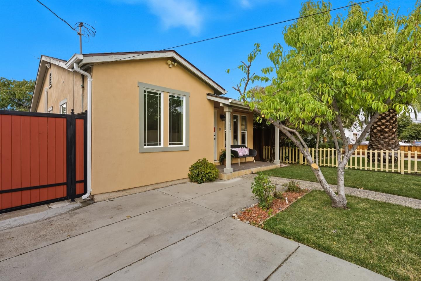 Detail Gallery Image 36 of 42 For 1565 E Saint James St, San Jose,  CA 95116 - 4 Beds | 2/1 Baths