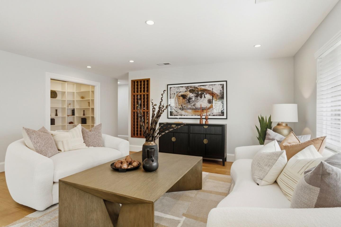 Detail Gallery Image 11 of 58 For 1244 Elderberry Dr, Sunnyvale,  CA 94087 - 4 Beds | 3/1 Baths