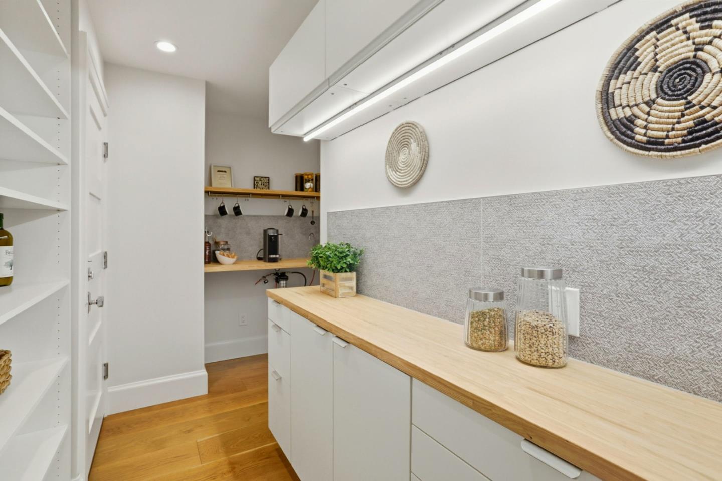 Detail Gallery Image 21 of 58 For 1244 Elderberry Dr, Sunnyvale,  CA 94087 - 4 Beds | 3/1 Baths