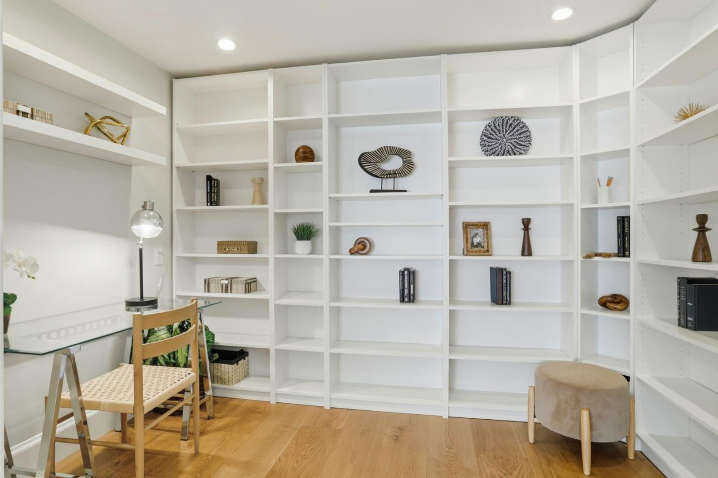 Detail Gallery Image 25 of 58 For 1244 Elderberry Dr, Sunnyvale,  CA 94087 - 4 Beds | 3/1 Baths