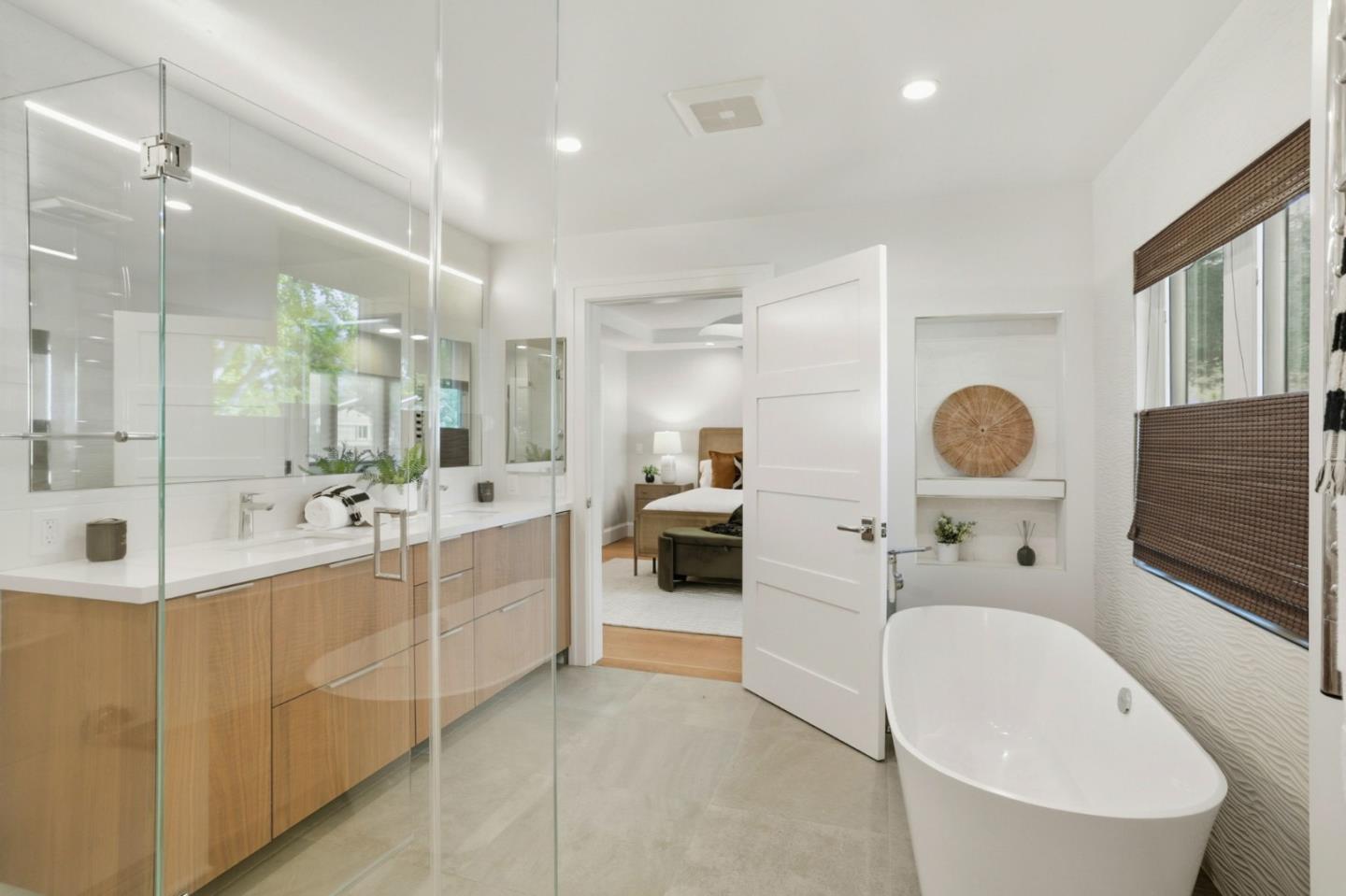 Detail Gallery Image 31 of 58 For 1244 Elderberry Dr, Sunnyvale,  CA 94087 - 4 Beds | 3/1 Baths