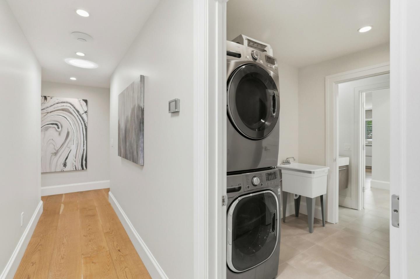 Detail Gallery Image 40 of 58 For 1244 Elderberry Dr, Sunnyvale,  CA 94087 - 4 Beds | 3/1 Baths