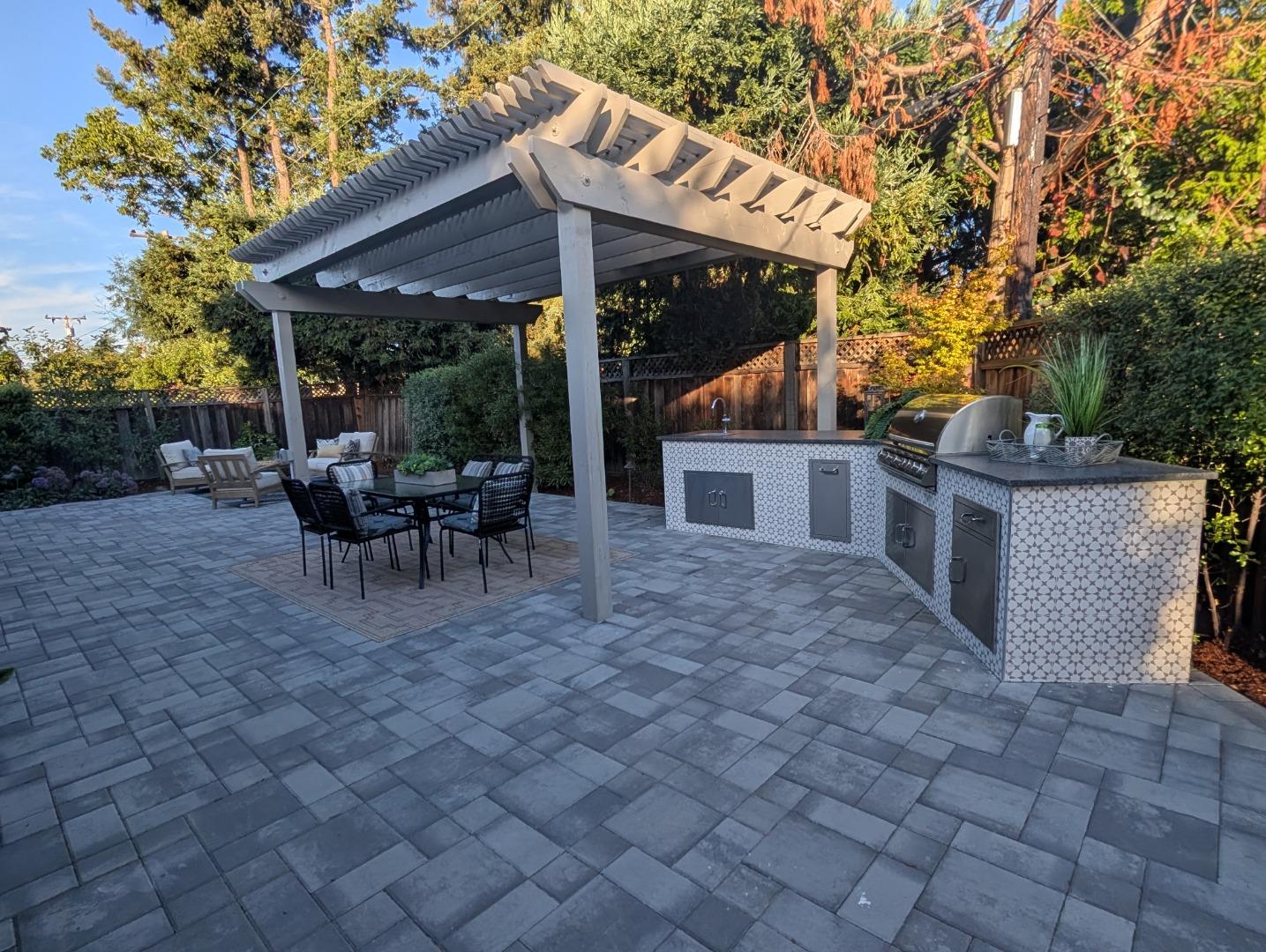 Detail Gallery Image 43 of 58 For 1244 Elderberry Dr, Sunnyvale,  CA 94087 - 4 Beds | 3/1 Baths