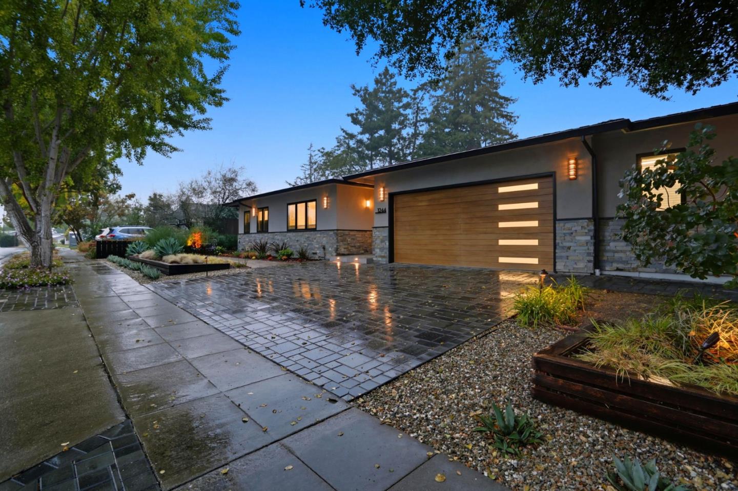 Detail Gallery Image 6 of 58 For 1244 Elderberry Dr, Sunnyvale,  CA 94087 - 4 Beds | 3/1 Baths