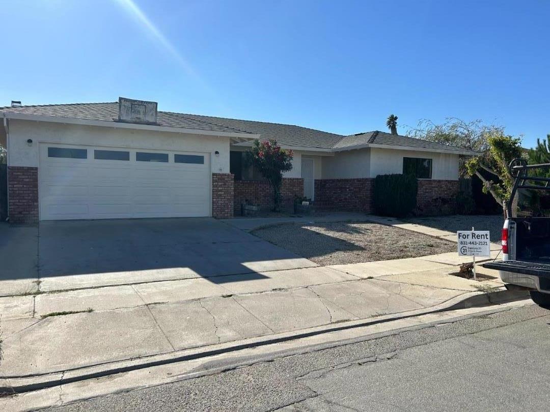 Detail Gallery Image 1 of 1 For 211 Renfro Pl, Greenfield,  CA 93927 - 3 Beds | 2 Baths