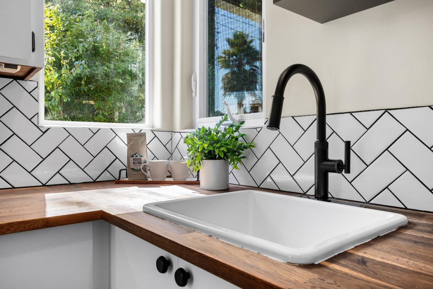 Detail Gallery Image 12 of 48 For 518 Encino Dr, Aptos,  CA 95003 - 3 Beds | 1/1 Baths