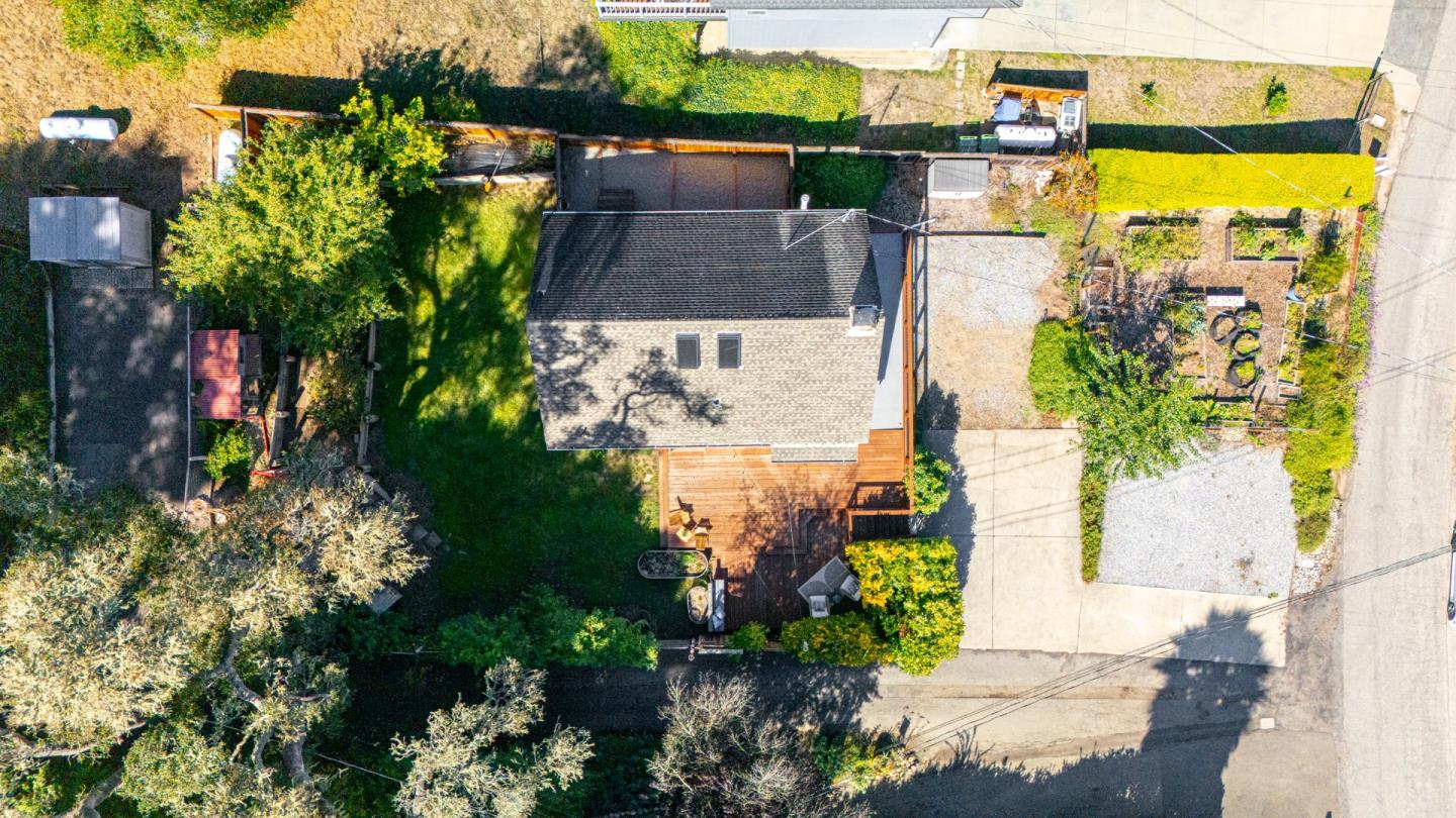 Detail Gallery Image 2 of 48 For 518 Encino Dr, Aptos,  CA 95003 - 3 Beds | 1/1 Baths