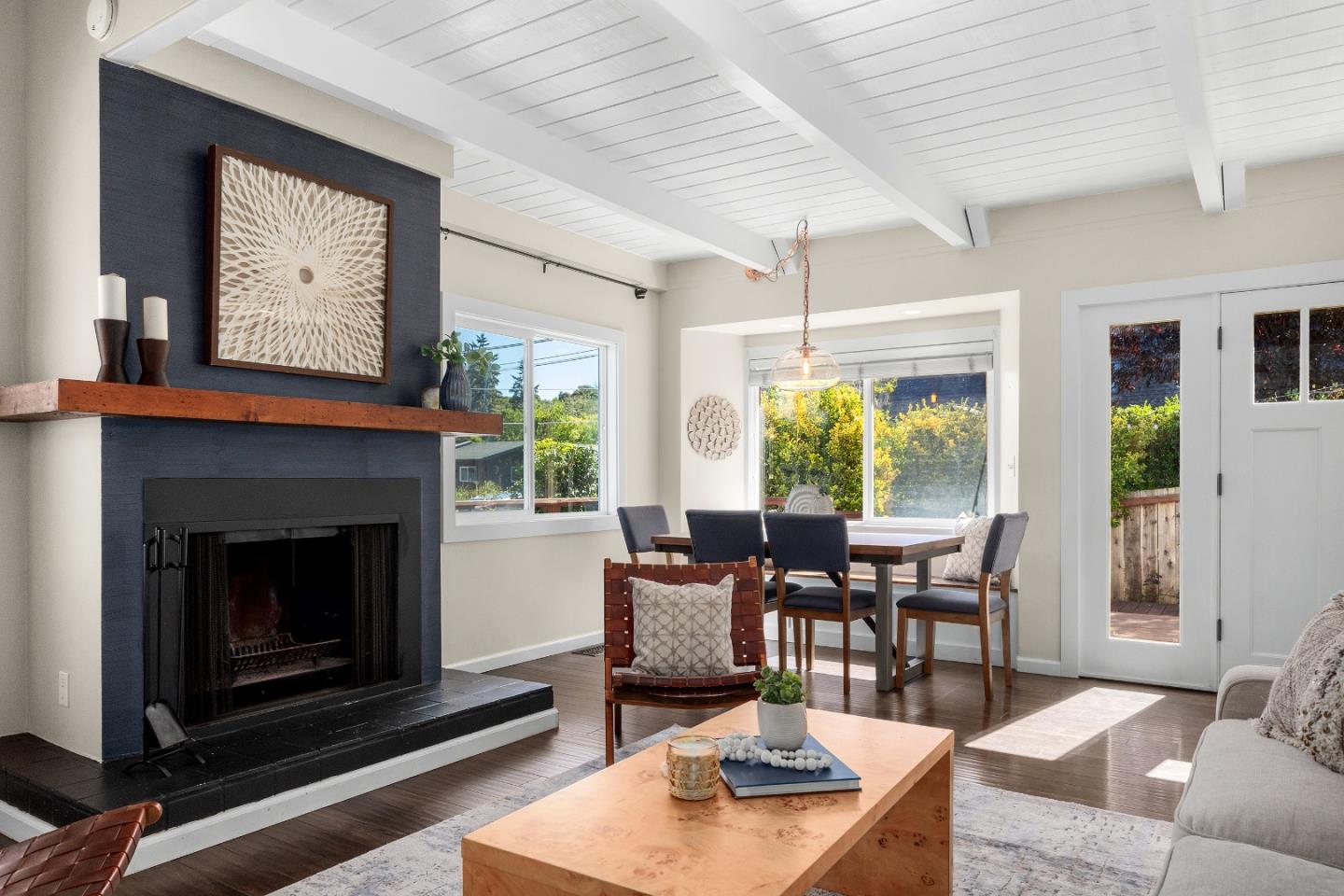 Detail Gallery Image 7 of 48 For 518 Encino Dr, Aptos,  CA 95003 - 3 Beds | 1/1 Baths