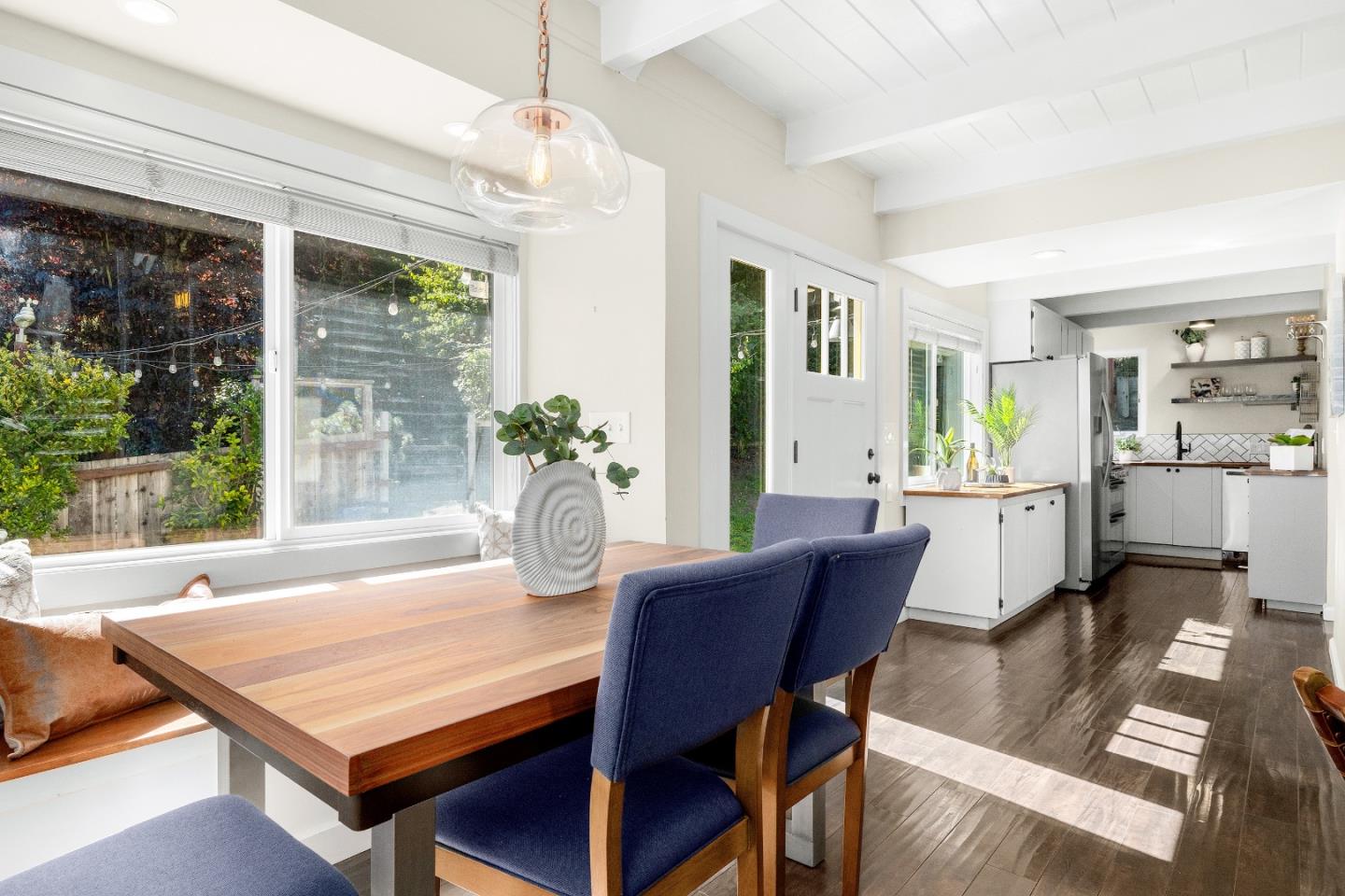 Detail Gallery Image 9 of 48 For 518 Encino Dr, Aptos,  CA 95003 - 3 Beds | 1/1 Baths