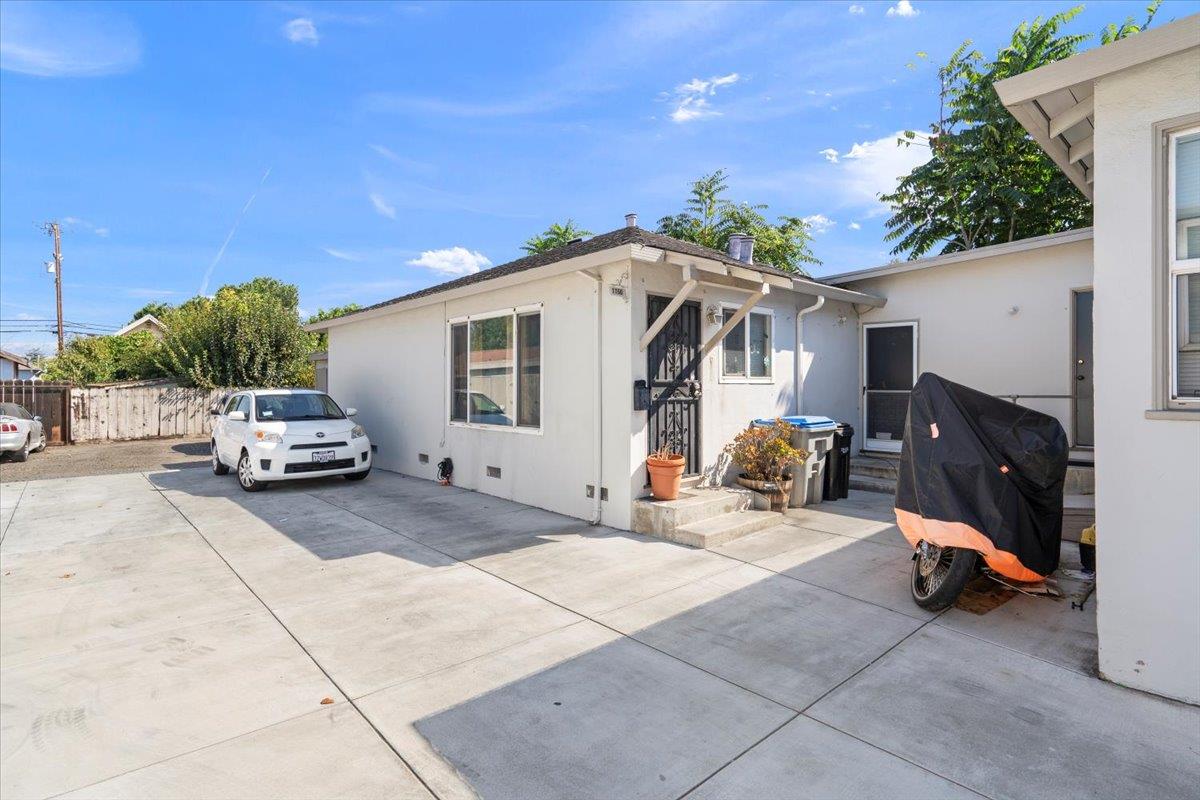 Detail Gallery Image 6 of 9 For 1144 Locust St, San Jose,  CA 95110 - – Beds | – Baths