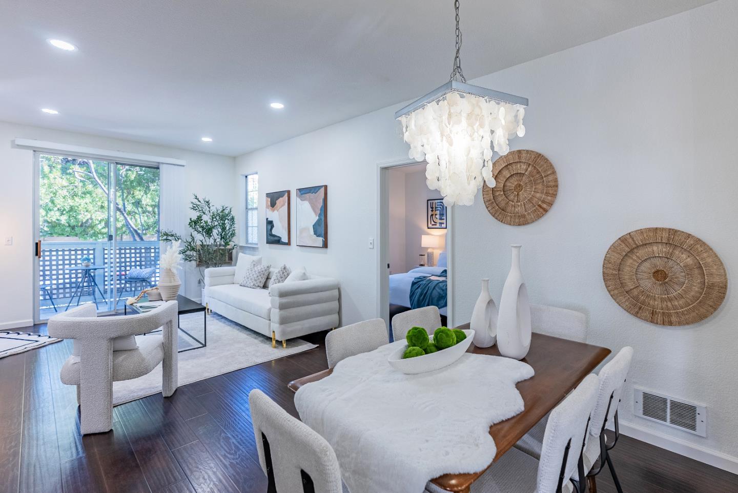 Detail Gallery Image 1 of 33 For 250 Santa Fe Ter #115,  Sunnyvale,  CA 94085 - 3 Beds | 2 Baths