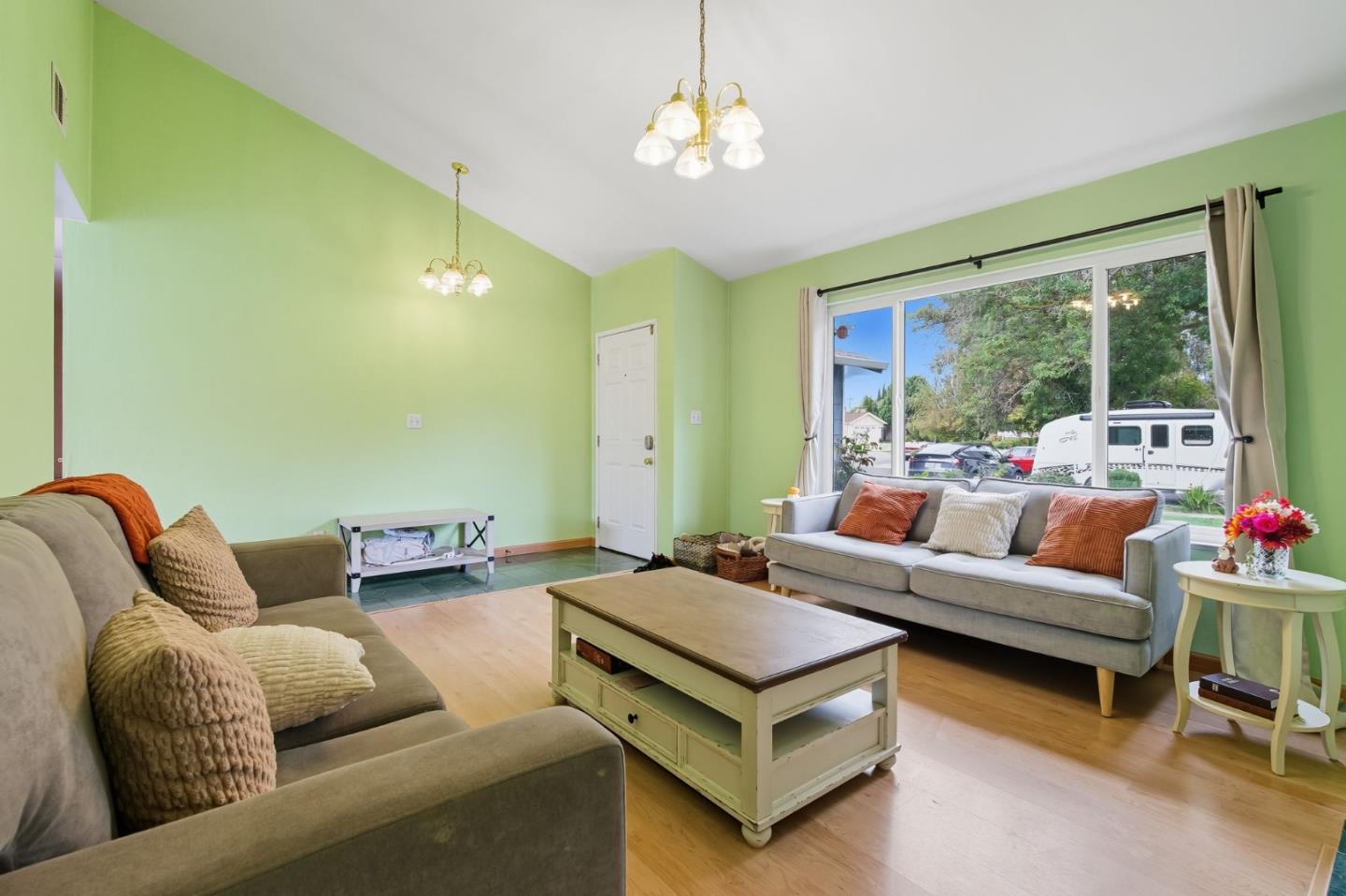 Detail Gallery Image 15 of 26 For 33911 Mello Way, Fremont,  CA 94555 - 3 Beds | 2 Baths