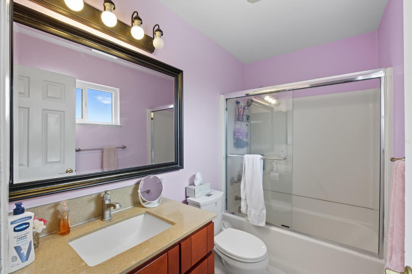 Detail Gallery Image 17 of 26 For 33911 Mello Way, Fremont,  CA 94555 - 3 Beds | 2 Baths