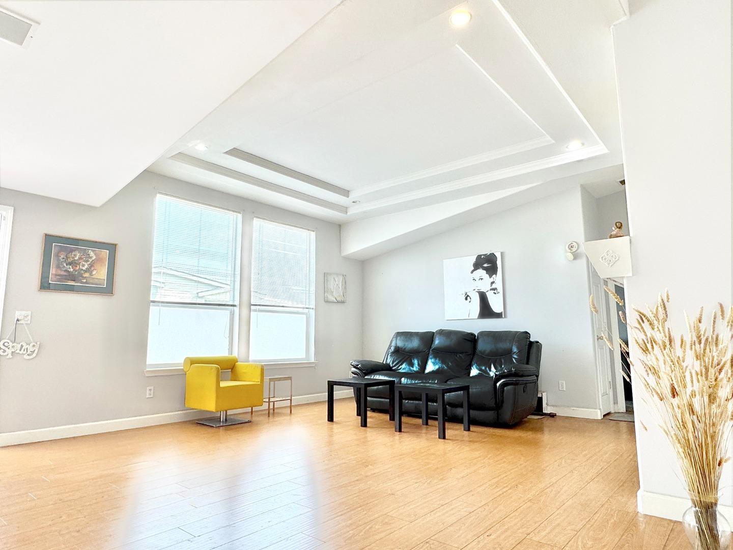 Detail Gallery Image 2 of 30 For 1225 Vienna Dr #604,  Sunnyvale,  CA 94089 - 4 Beds | 2 Baths