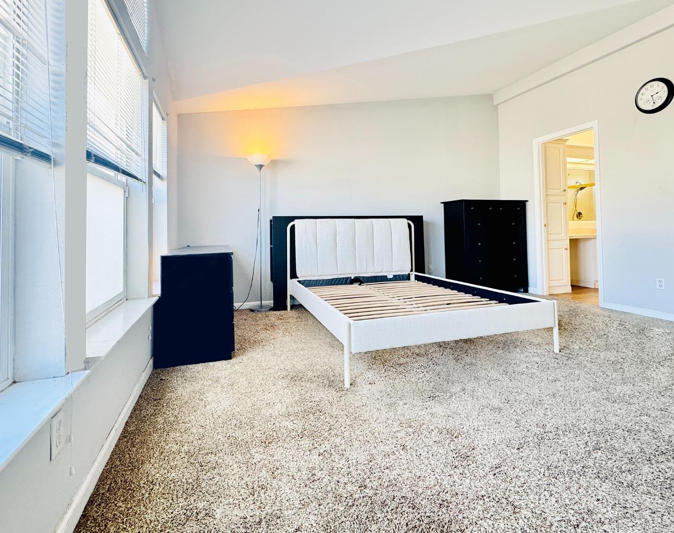 Detail Gallery Image 8 of 30 For 1225 Vienna Dr #604,  Sunnyvale,  CA 94089 - 4 Beds | 2 Baths