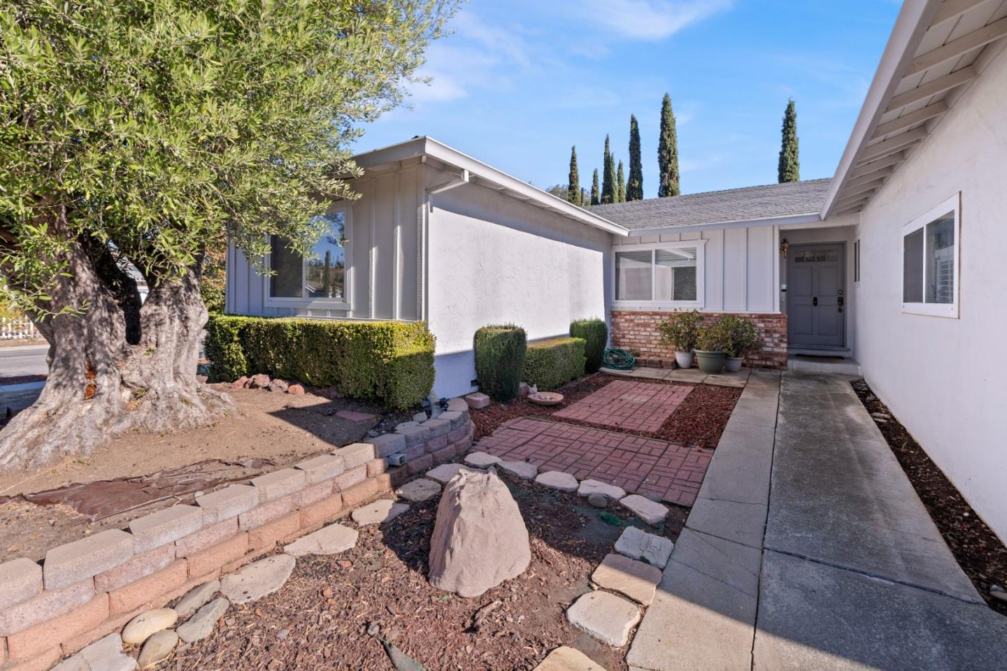 Detail Gallery Image 3 of 26 For 6421 Montana Ct, San Jose,  CA 95120 - 4 Beds | 2 Baths