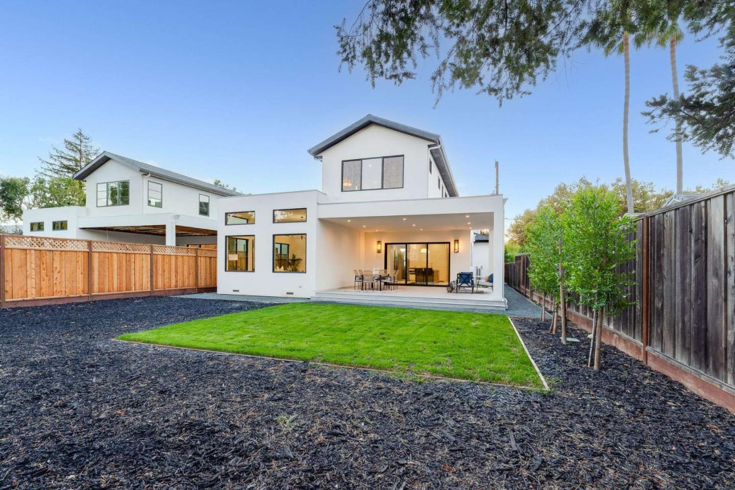 Detail Gallery Image 45 of 54 For 3363 Grant Rd, Mountain View,  CA 94040 - 5 Beds | 4/1 Baths