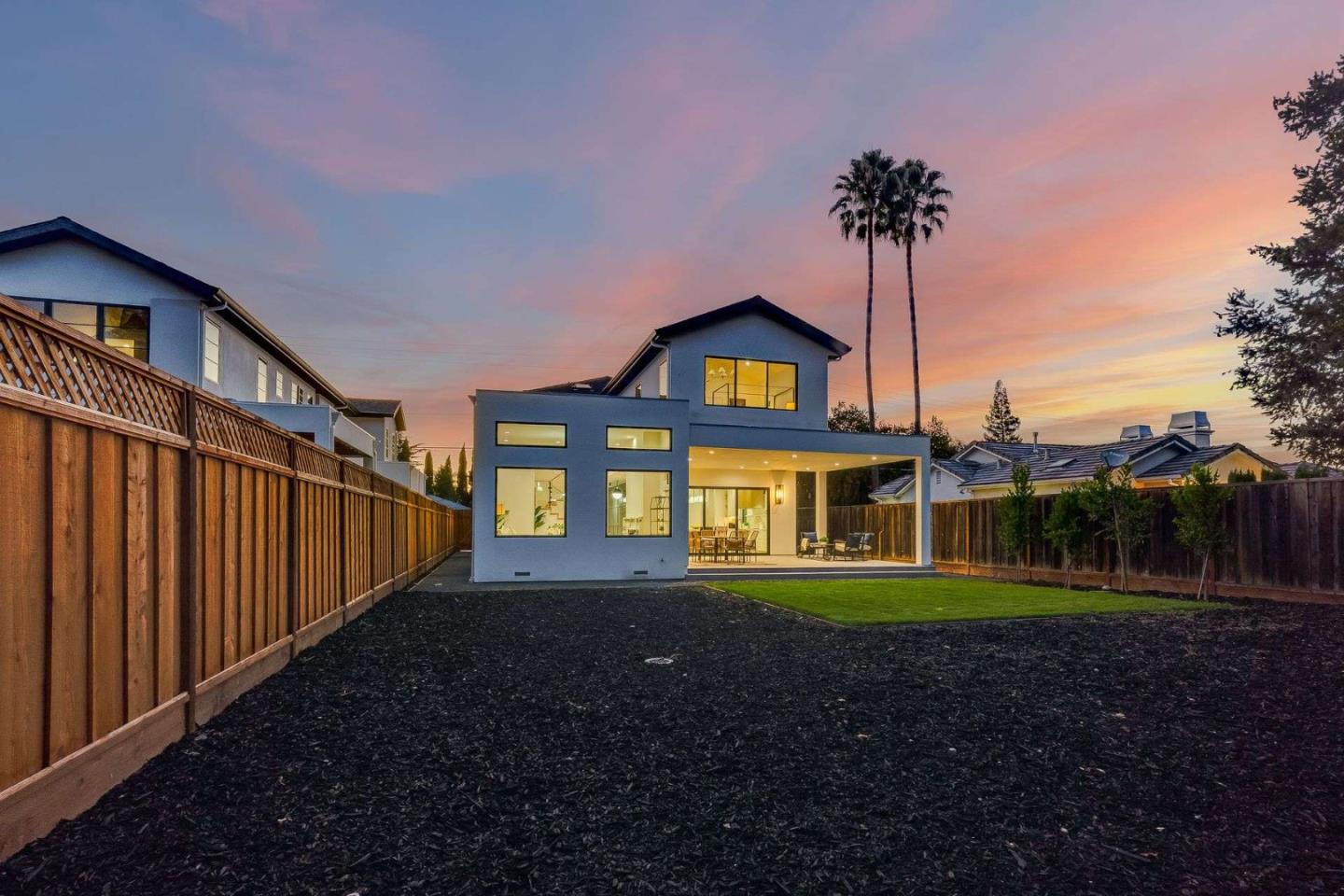 Detail Gallery Image 47 of 54 For 3363 Grant Rd, Mountain View,  CA 94040 - 5 Beds | 4/1 Baths